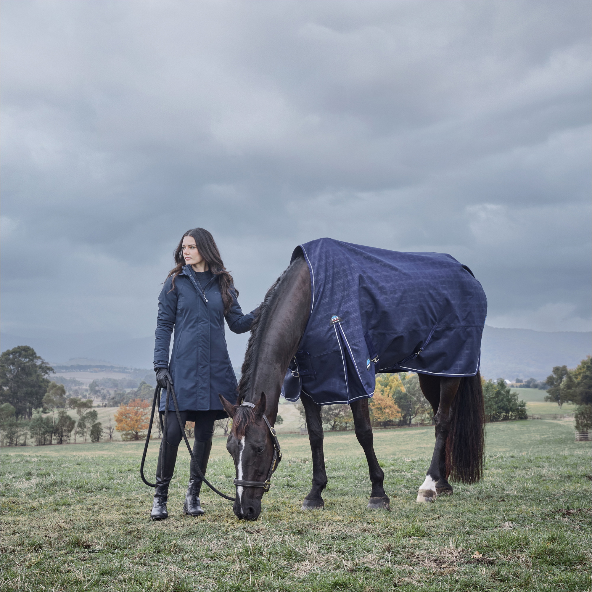 2025 Weatherbeeta Comfitec Prelim Salida 220G 1029032 - Navy Embossed Plaid